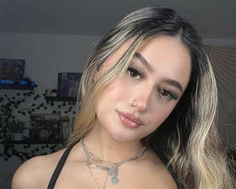Bbyxcherry leak y photos of her stepdaughter, who is seen wearing sexy lingerie and playing with herself. . Bbyxcherry onlyfans leaked